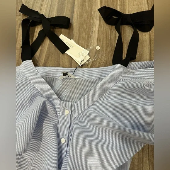 NWT Beautiful and feminine A-Line Sugar+Lips Light Blue Off-Shoulder Dress Sz S - Picture 5 of 16